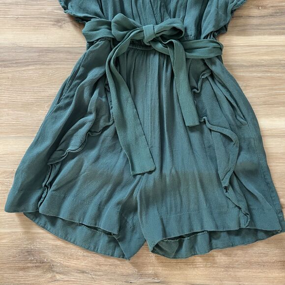 Womens GORGEOUS Fall Outfit Green Shorts Romper by H&M sz 8 - Picture 4 of 7